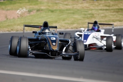 SSK-Serien på Kinnekulle Ring med Formel Renault.