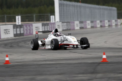 Midnattssolsloppet på Drive Center Arena i Fällfors.