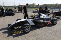 1FN240504-290