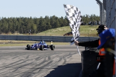 1FN260509-466